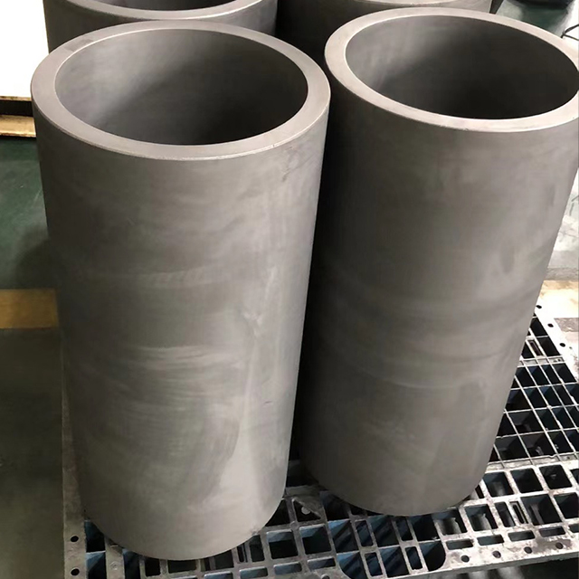 Coarse-grained Graphite Crucibles for Melting Metels And Transition Metals