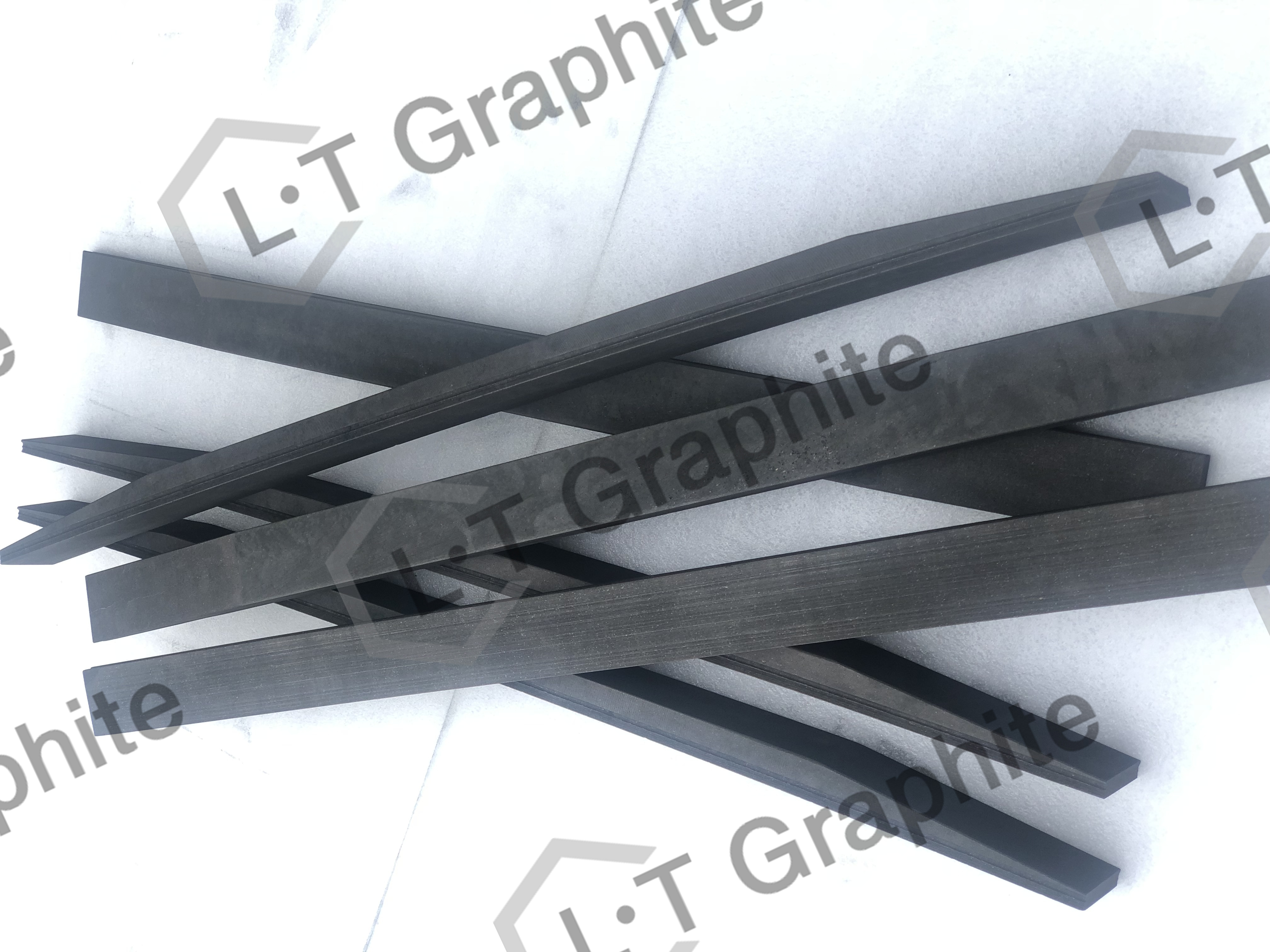 Pantograph carbon sliders for dual power system urban rail transit （BMU）